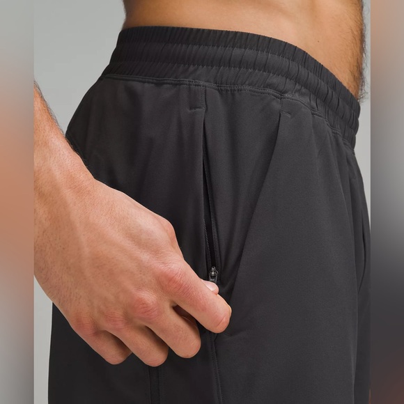 Lululemon Pace Breaker Linerless Black Athletic Workout 7” Shorts size XL - Picture 4 of 8